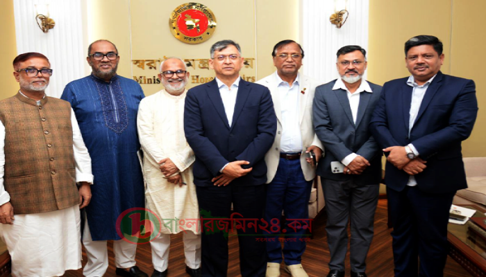 স্বরাষ্ট্রমন্ত্রীর সঙ্গে নবনিযুক্ত ছয় সিটি প্রশাসকের সৌজন্য সাক্ষাৎ